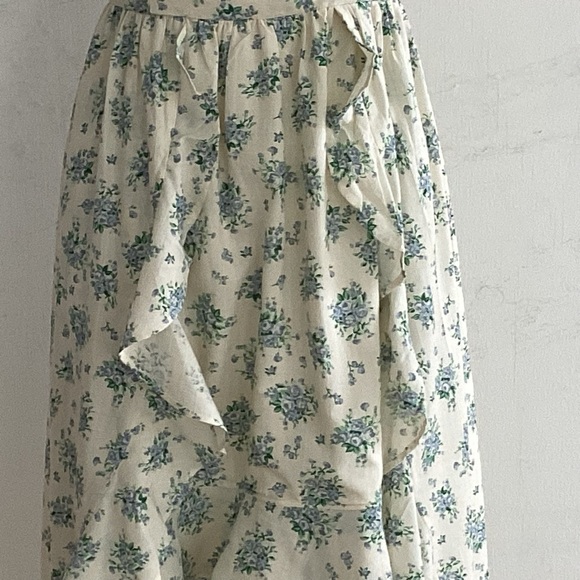En Crème  Floral Print Corset Shoulder Tie Top Ruffled Skirt Maxi Dress Med NWT - Picture 4 of 16